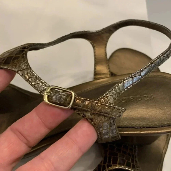 Liz Claiborne leather  10 - Picture 5 of 8